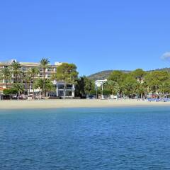Отель Sol Beach House Mallorca - Adult Only пляж