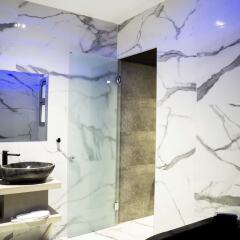 Отель Athens Jacuzzi Suite Греция, Афины - отзывы, цены и фото номеров - забронировать отель Athens Jacuzzi Suite онлайн ванная фото 2