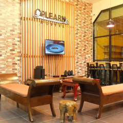Plearn Hostel интерьер отеля