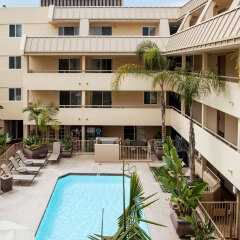 Отель Sommerset Suites бассейн фото 2