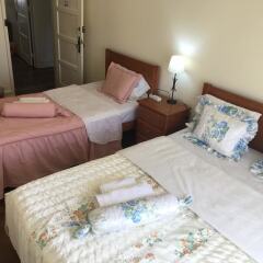 Absolut Morning Hostel Лиссабон комната для гостей фото 2
