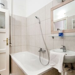 Апартаменты Kecskemeti 5 Apartment Будапешт ванная фото 2
