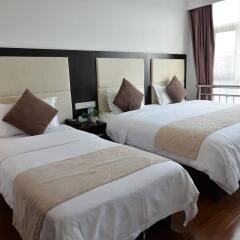 Отель Joyfulstar Hotel Pudong Airport Chenyang Китай, Шанхай - отзывы, цены и фото номеров - забронировать отель Joyfulstar Hotel Pudong Airport Chenyang онлайн комната для гостей фото 3