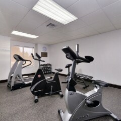 Отель Comfort Inn & Suites Frisco - Plano фитнесс-зал фото 4
