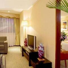 Отель Cinese Hotel Dongguan Китай, Дунгуань - 1 отзыв об отеле, цены и фото номеров - забронировать отель Cinese Hotel Dongguan онлайн комната для гостей фото 3