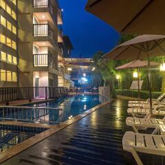 Отель Aonang All Seasons Beach Resort бассейн