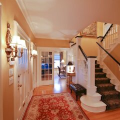 Отель Haddon House Bed & Breakfast Канада, Бурнаби - отзывы, цены и фото номеров - забронировать отель Haddon House Bed & Breakfast онлайн интерьер отеля