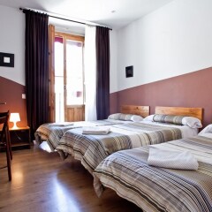 Отель Hostal Abaaly Испания, Мадрид - 4 отзыва об отеле, цены и фото номеров - забронировать отель Hostal Abaaly онлайн сейф в номере