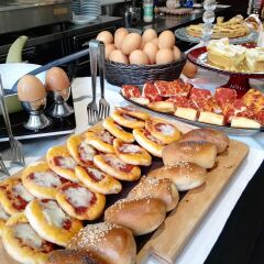 Q Hotel питание