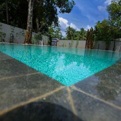 Отель Clove Villa Канди бассейн