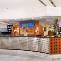 Отель Hilton Dresden Германия, Дрезден - 3 отзыва об отеле, цены и фото номеров - забронировать отель Hilton Dresden онлайн интерьер отеля