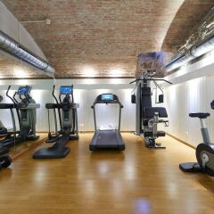 HiLight Suites Hotel фитнесс-зал фото 3