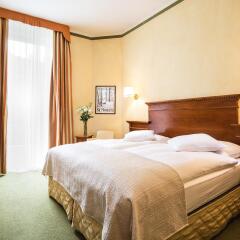 Отель Reine Victoria Saint Moritz Швейцария, Санкт-Мориц - отзывы, цены и фото номеров - забронировать отель Reine Victoria Saint Moritz онлайн комната для гостей фото 2