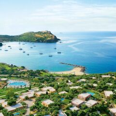 Отель Vouliagmeni Suites Греция, Афины - 1 отзыв об отеле, цены и фото номеров - забронировать отель Vouliagmeni Suites онлайн пляж
