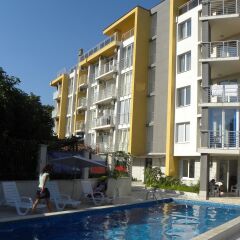 Отель ApartComplex New Tawn Болгария, Аврен - отзывы, цены и фото номеров - забронировать отель ApartComplex New Tawn онлайн бассейн