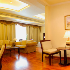 Sharjah Premiere Hotel & Resort интерьер отеля