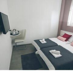 Отель LeBan Hotelicious Guesthouse сейф в номере