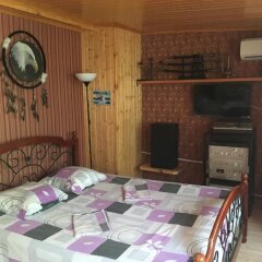 Гостиница On Samburova 242 Guest House в Анапе отзывы, цены и фото номеров - забронировать гостиницу On Samburova 242 Guest House онлайн Анапа комната для гостей