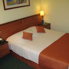 Hotel Best Western County House сейф в номере
