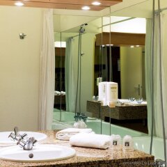 Отель Comfort Hotel Toulouse Sud Франция, Рамонвиль-Сент-Ань - отзывы, цены и фото номеров - забронировать отель Comfort Hotel Toulouse Sud онлайн ванная