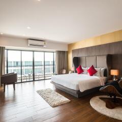 J Inspired Hotel Pattaya комната для гостей