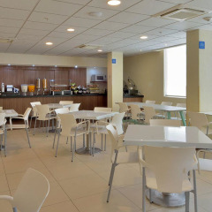 Отель City Express Playa del Carmen гостиничный бар