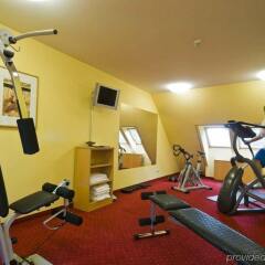 Отель Park Inn by Radisson Uno City Vienna фитнесс-зал