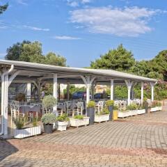 Lagomandra Beach Hotel фото 2