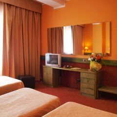 Отель Eurohotel Пьяченца комната для гостей фото 3