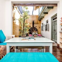 Отель Small House Boutique Guest House спа