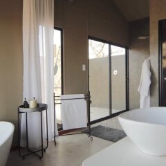 Kifaru Luxury Lodge & Bush Camp in Damaraland, Namibia from 529$, photos, reviews - zenhotels.com bathroom