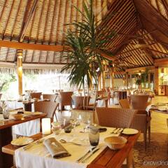 Отель Bora Bora Pearl Beach Resort and Spa
