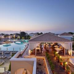 Отель Neptune Hotels Resort and Spa Греция, Калимнос - отзывы, цены и фото номеров - забронировать отель Neptune Hotels Resort and Spa онлайн бассейн фото 3