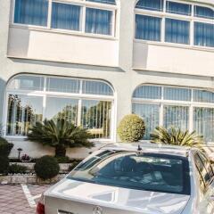 Отель Guesthouse Split бассейн