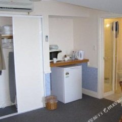 The Sunset Hotel in The Settlement, Christmas Island from 164$, photos, reviews - zenhotels.com guestroom photo 2