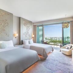 Отель W Singapore - Sentosa Cove 5* Номер Wonderful с различными типами кроватей фото 3