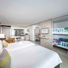 Отель Novotel Phuket Resort с домашними животными