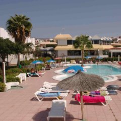 Отель Capri Испания, Маспаломас - 5 отзывов об отеле, цены и фото номеров - забронировать отель Capri онлайн бассейн