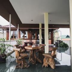 Отель Feung Nakorn Balcony Rooms And Cafe Бангкок фото 23