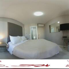 Отель Freddy's Hotel Албания, Тирана - отзывы, цены и фото номеров - забронировать отель Freddy's Hotel онлайн удобства в номере фото 2
