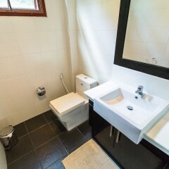 Отель Luxury Seaview Pool Villa at Chalong ванная