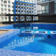 Golden Phoenix Hotel Manila бассейн