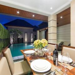 Отель The Banyumas Suite Villa Legian Индонезия, Кута - отзывы, цены и фото номеров - забронировать отель The Banyumas Suite Villa Legian онлайн балкон