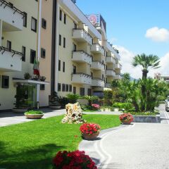 Отель Pompei Resort Италия, Помпеи - 1 отзыв об отеле, цены и фото номеров - забронировать отель Pompei Resort онлайн
