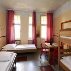 Отель Three Little Pigs Hostel Berlin Германия, Берлин - 3 отзыва об отеле, цены и фото номеров - забронировать отель Three Little Pigs Hostel Berlin онлайн комната для гостей фото 3