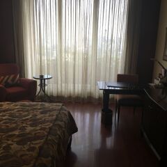 Отель The LaLiT Mumbai удобства в номере фото 2