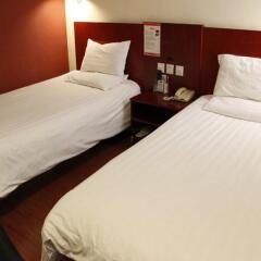 Отель Hanting Express Hotel Beijing Liufang Branch Китай, Пекин - отзывы, цены и фото номеров - забронировать отель Hanting Express Hotel Beijing Liufang Branch онлайн комната для гостей фото 3