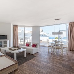 Отель FERGUS Style Cala Blanca Suites комната для гостей