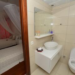 Reyhan Hotel Турция, Карабурун - отзывы, цены и фото номеров - забронировать отель Reyhan Hotel онлайн ванная