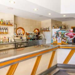 Отель Aparthotel La Era Park Испания, Бенидорм - отзывы, цены и фото номеров - забронировать отель Aparthotel La Era Park онлайн гостиничный бар